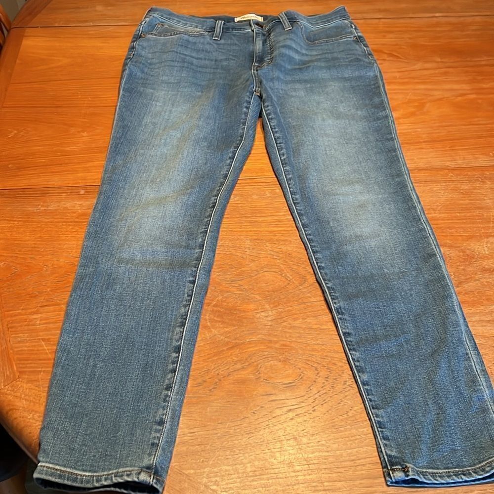 Madewell 9” Mid-Rise Skinny 31‎